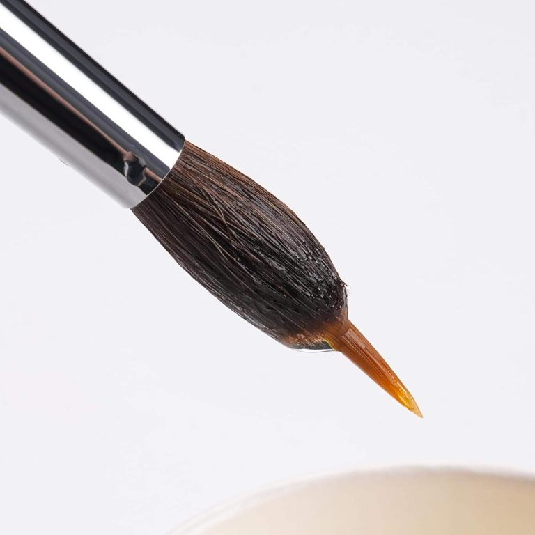 watercolor squirrel hair brush